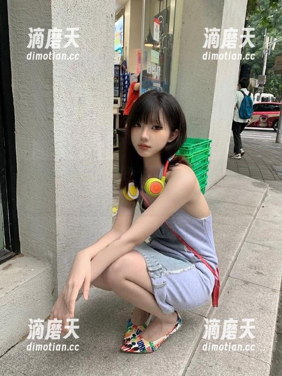 网址里的51吃瓜fun，想聊就聊，谁在背后默默做裁判