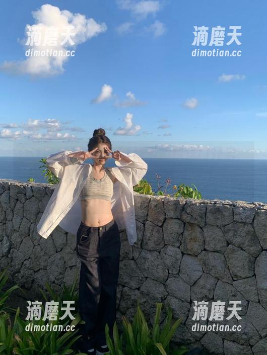 51吃瓜 来呀,51吃瓜的传送门开启,最新视频等你来“偷瞧”,保证乐趣十足!