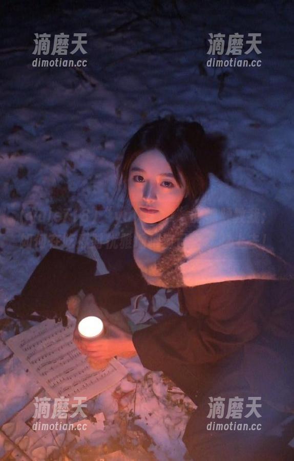 yule718 “yule718”的视频教我:如何在吃瓜时优雅地把自己的脸吃上去!