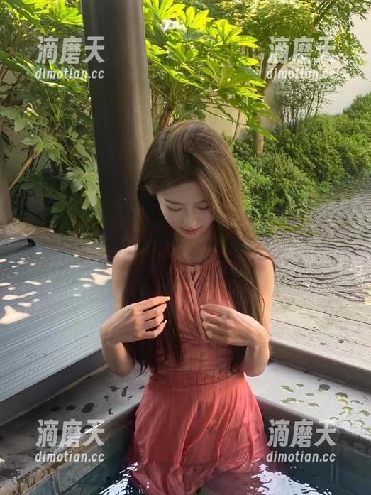 五一吃瓜群 五一吃瓜群官网,快来看那些奇葩瓜的真实成长故事!