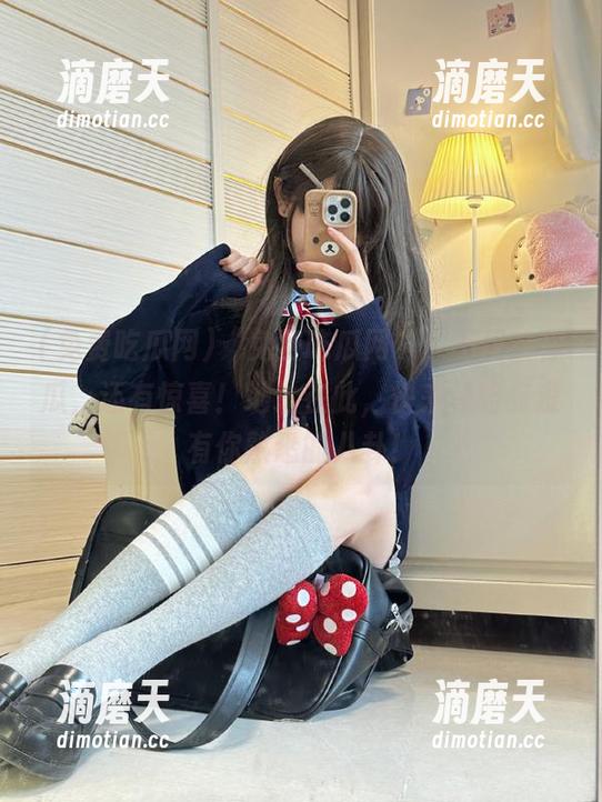 免费吃瓜网 “免费吃瓜网”,不仅给你瓜,还有惊喜!地址在此,快来领略有没有你熟悉的八卦!