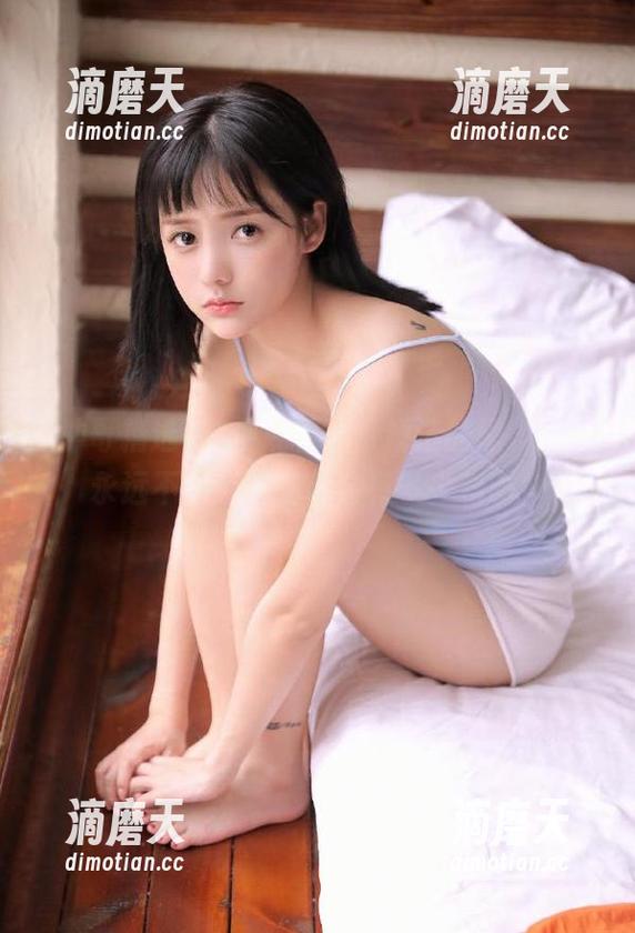 冲哥精选 随便观看冲哥精选的黑料,你永远不知道下一幕会有多少料呐!