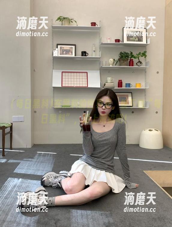 在黑料的世界里，快下载“每日黑料”，跟上潮流吧！