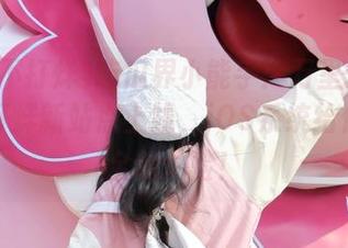 吃瓜界小能手：万里长征黑料不打烊新站点上线，iOS系统给你带来全新体验！