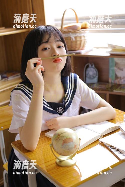 在线围观黑料不打烊，快来感受瓜子在指尖的惬意，让人上瘾！