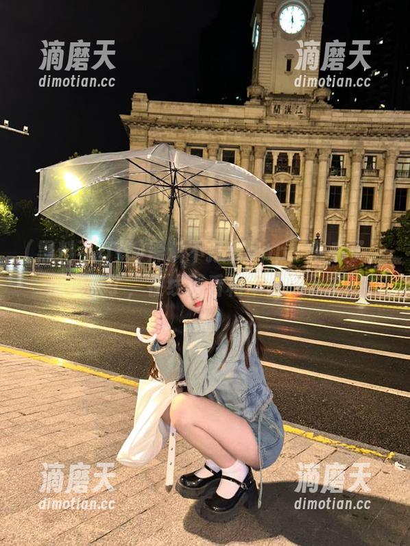 黑料不打烊app：车来了，瓜也来了，在线观看根本停不下来！