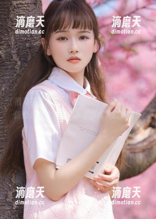黑料在线 “黑料在线”今天又来了,更新的是谁的秘密?小心别掉入坑里哦!