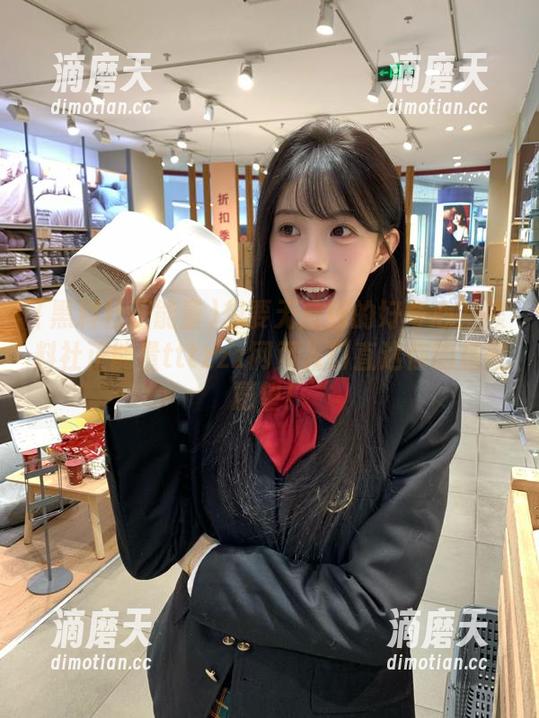 黑料社正能量 想要无底线的好奇心?黑料社正能量tttzzz网页入口直达你的私密愿望!